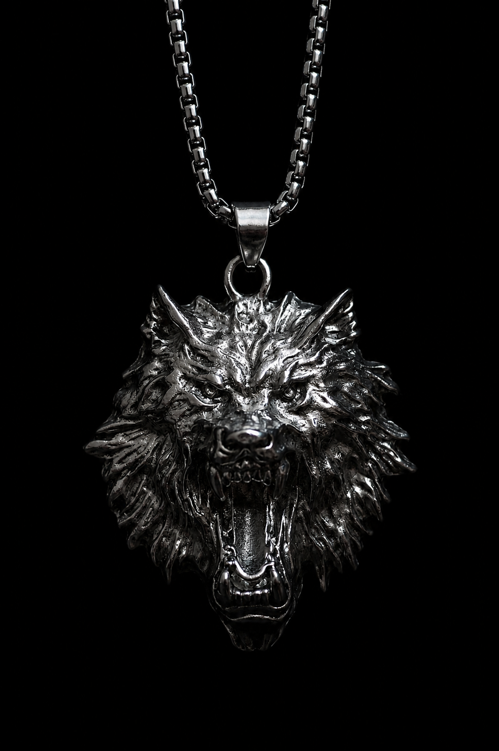 Collar Cabeza de Lobo Imperial en Acero Inoxidable para Hombre