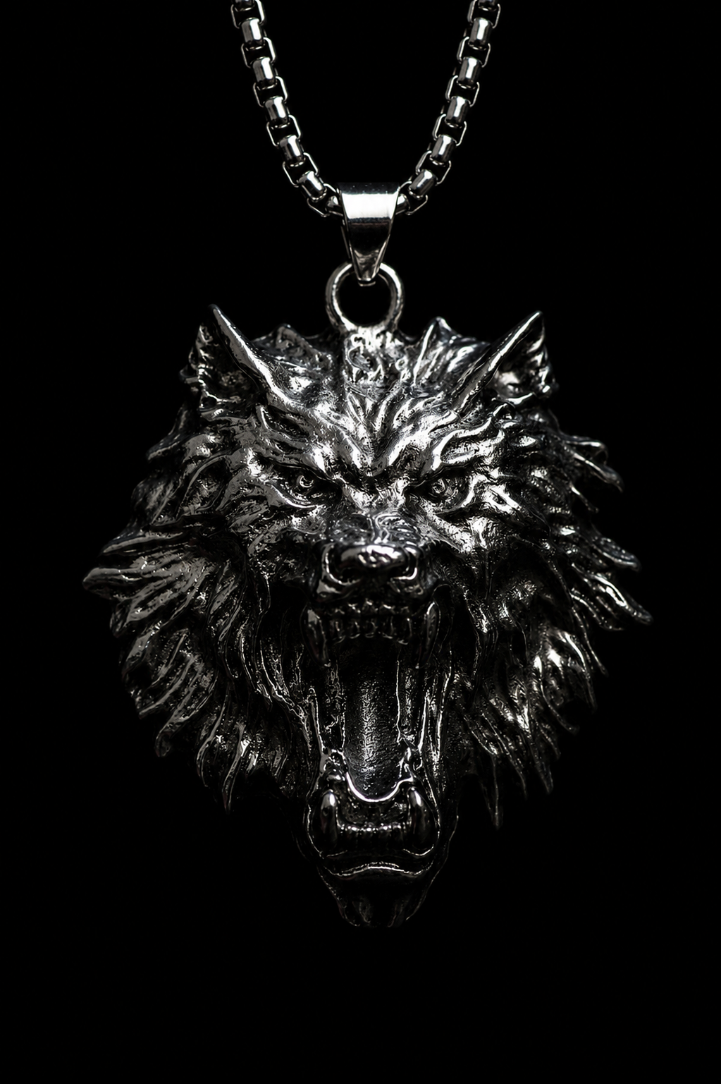 Collar Cabeza de Lobo Imperial en Acero Inoxidable para Hombre