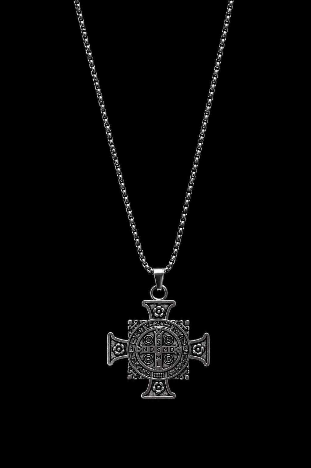 Collar Cruz de San Benito en Acero Inoxidable | Luno Shop
