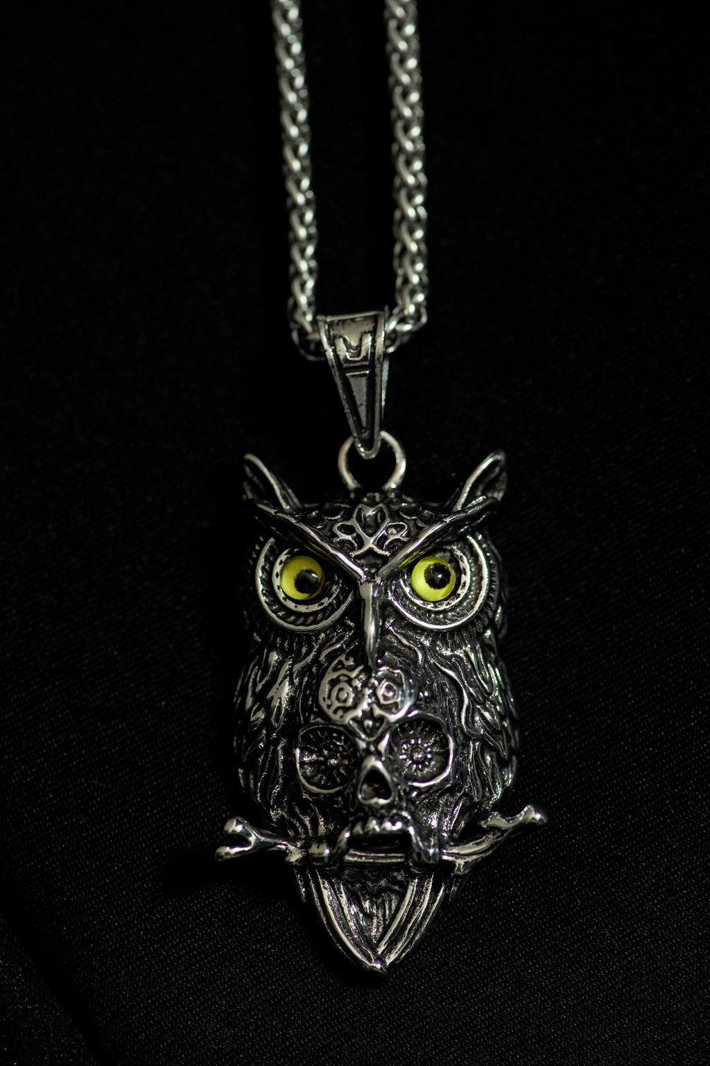Collar de Buho Calavera Gótico